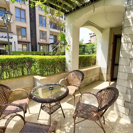 Cozy Garden View Studio At Oasis Beach Club דירה לוזנטס
